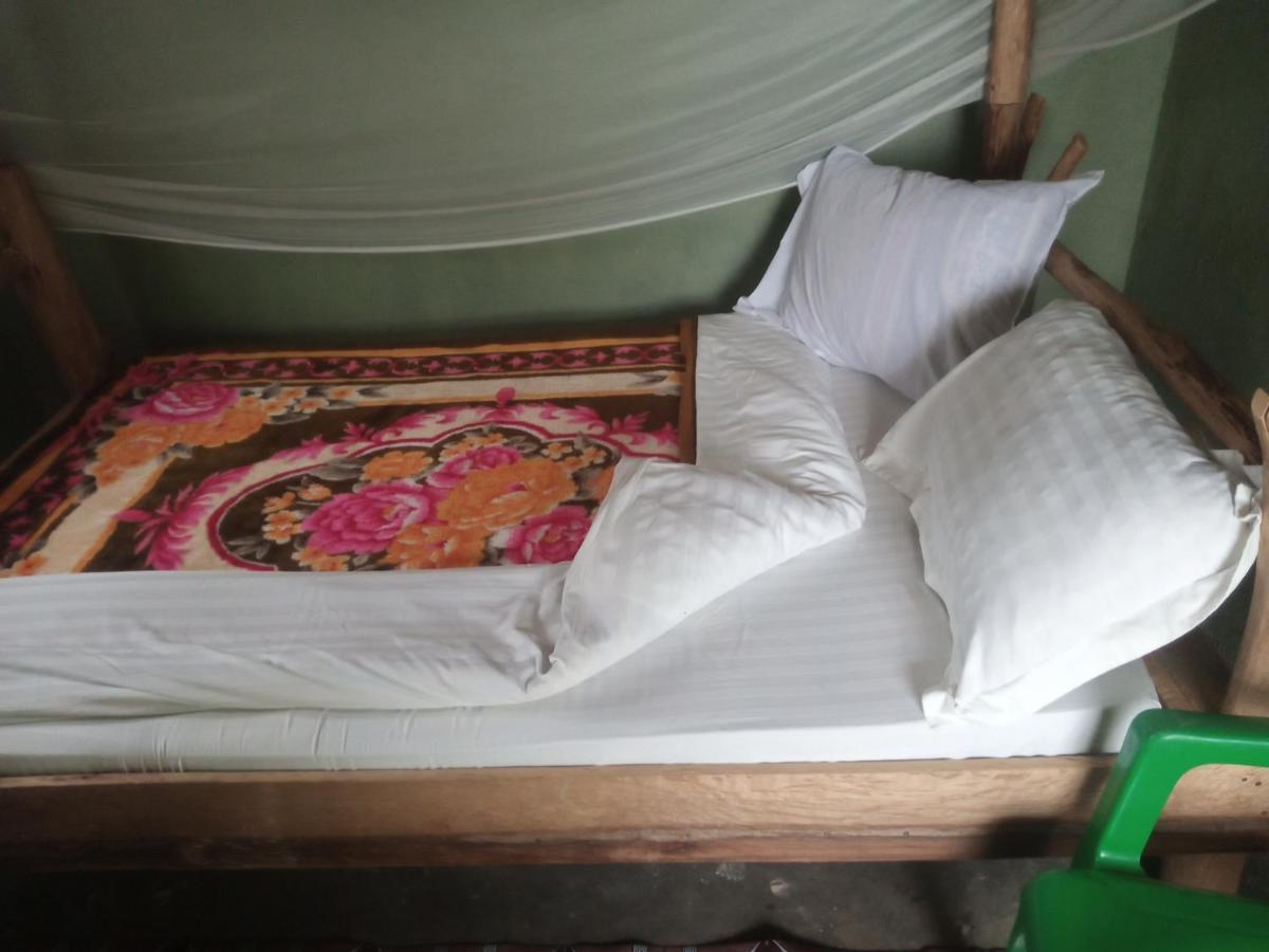 Lake Lyantonde Eco Campsite Original Fort Portal Экстерьер фото